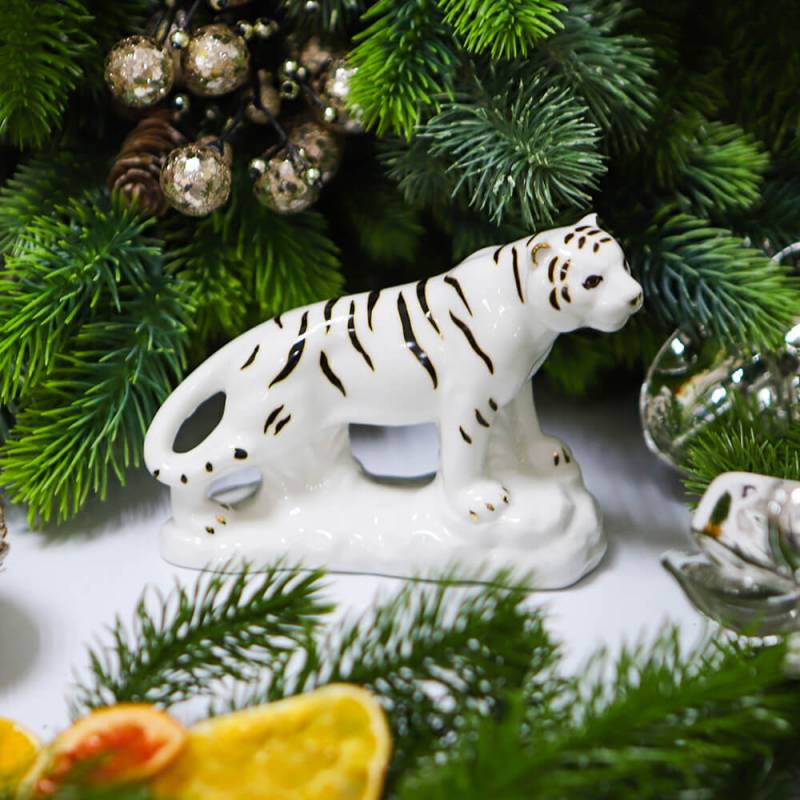 Сувенир символ года 2022 "Белый тигр на скале"