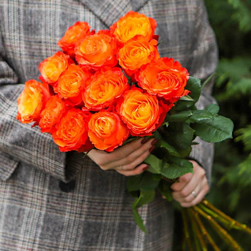 Роза импортная оранжевая 60 см 