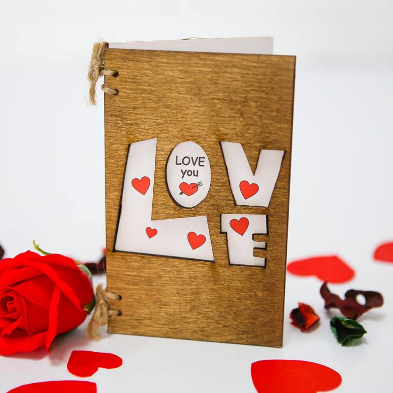 Деревянная открытка  "Love"