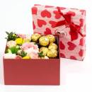 Коробочка с цветами и сладостями "Сладкая жизнь"